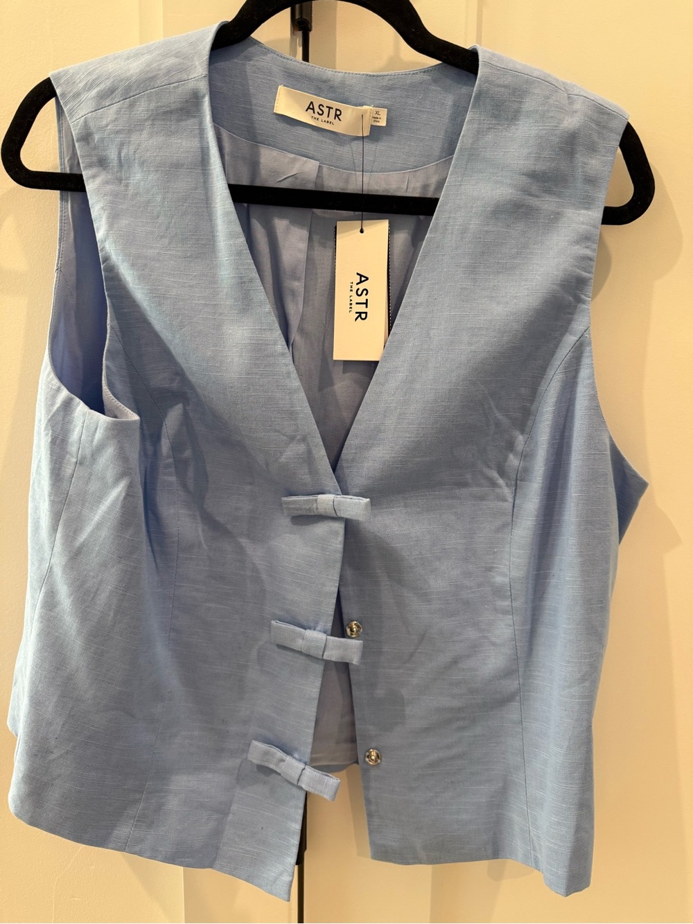 ASTR Light Blue Sleeveless V-Neck Button-Tab Vest